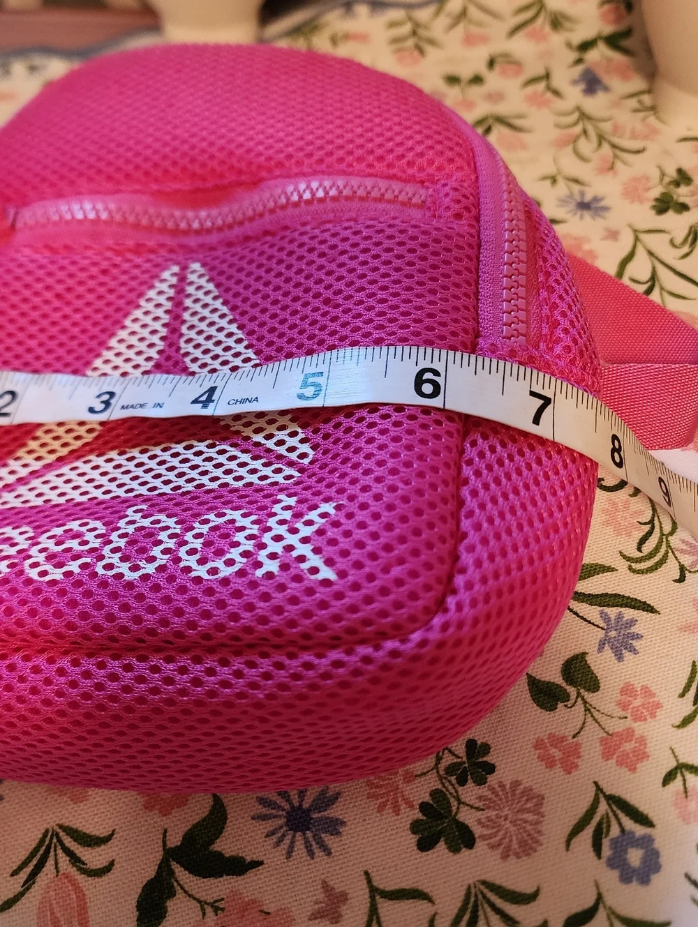 Pretty Pink Reebok Mini Backpack - Picture 4 of 5